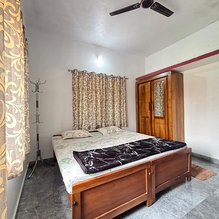 Srishti Homestay Madikeri Eksteriør billede