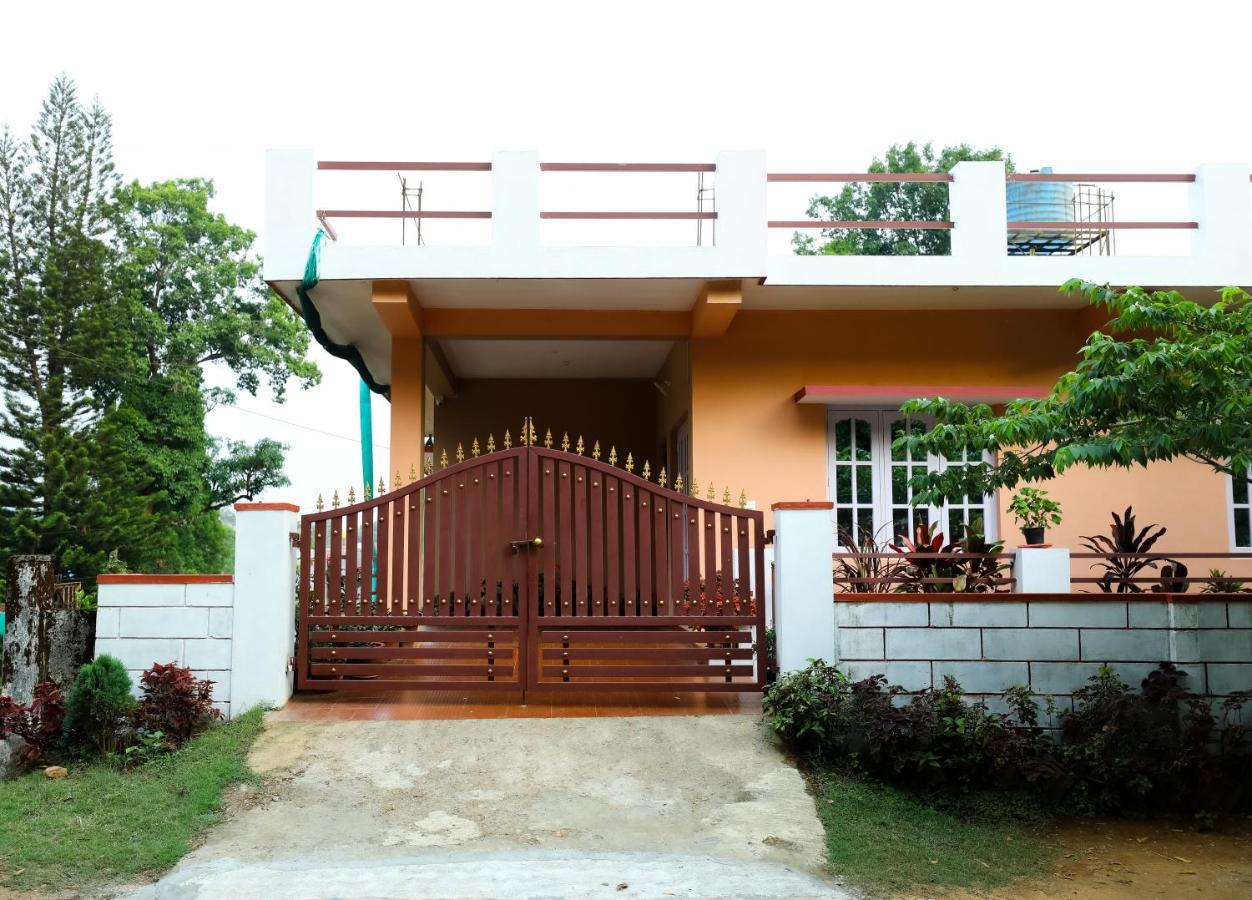 Srishti Homestay Madikeri Eksteriør billede