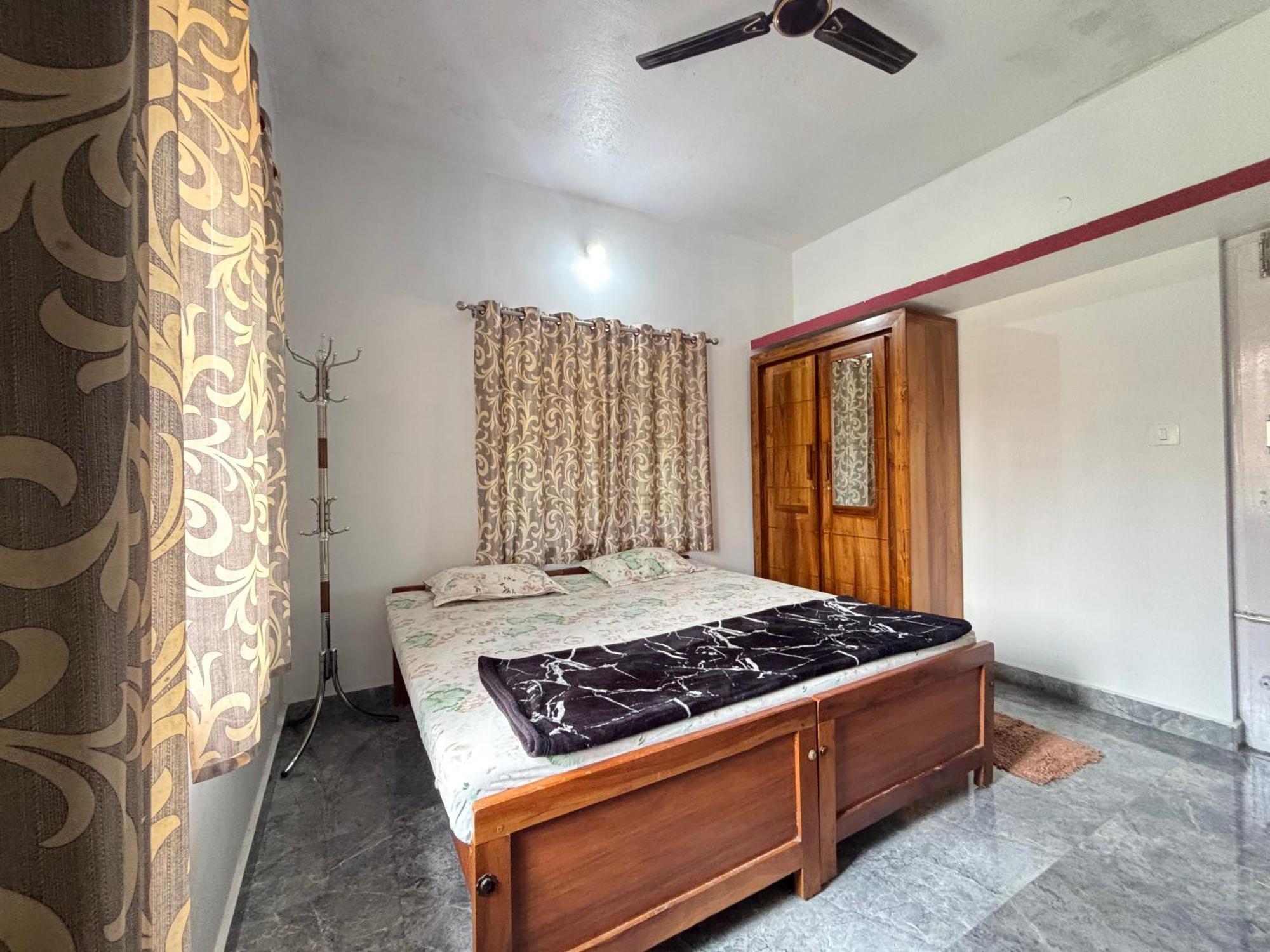 Srishti Homestay Madikeri Eksteriør billede